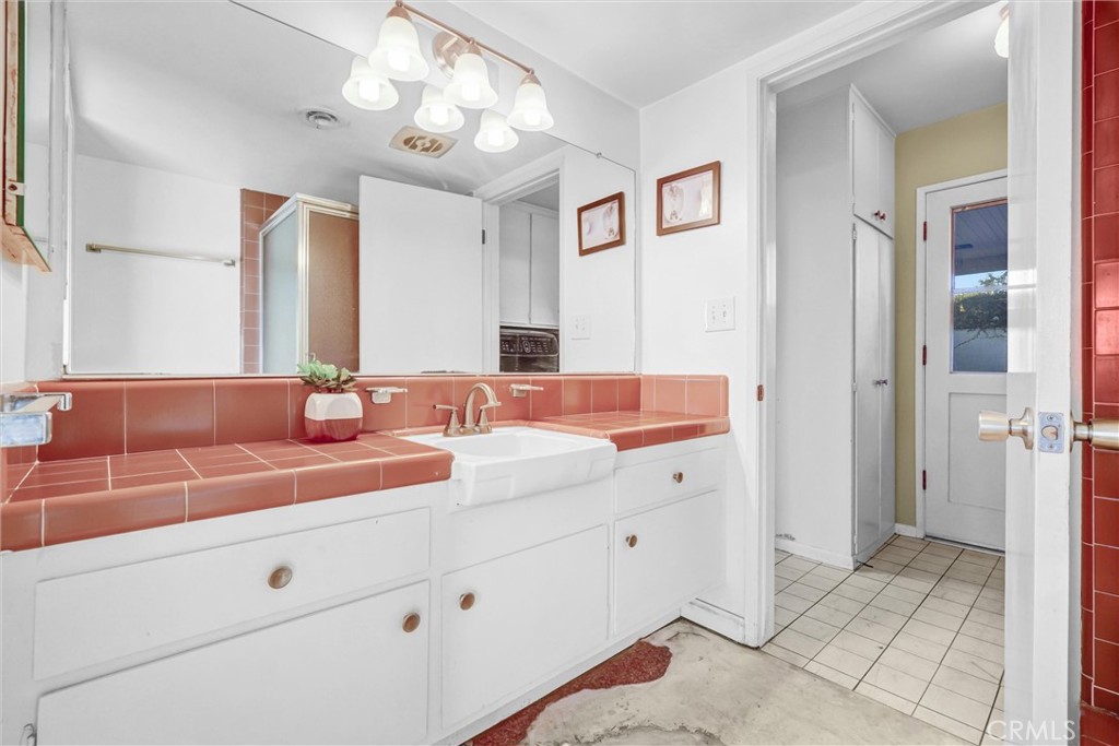 MLS #OC25266791 image #6