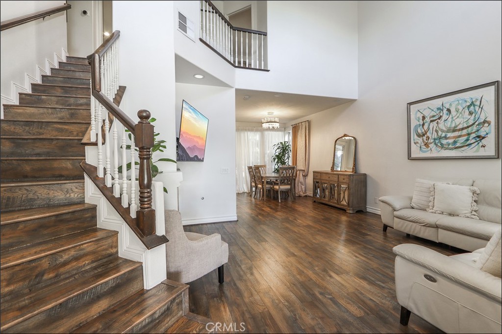 MLS #OC25266798 image #5