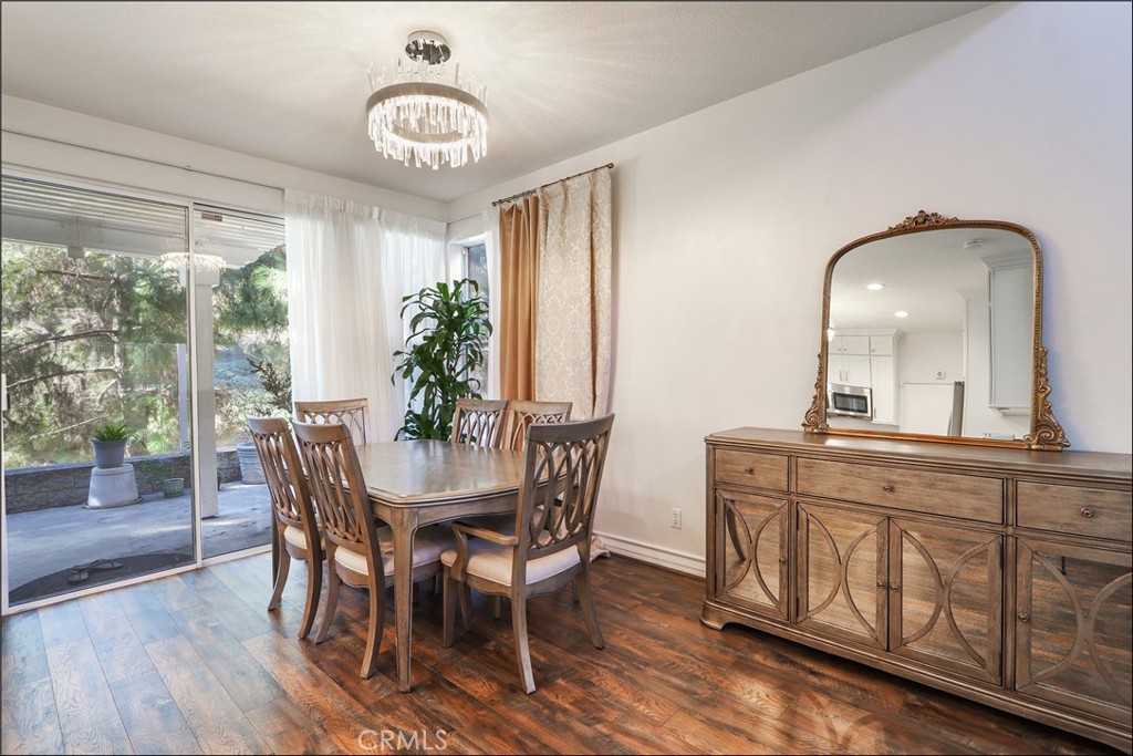 MLS #OC25266798 image #9