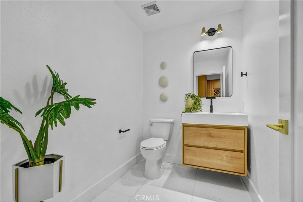 MLS #OC25266816 image #9