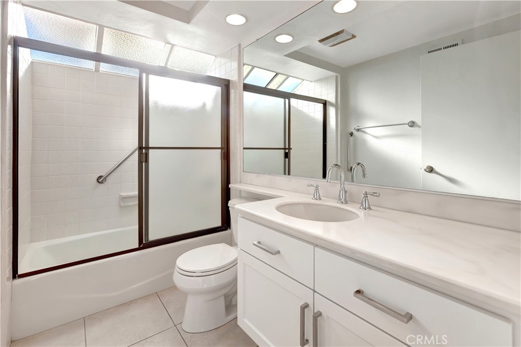 MLS #OC25266818 image #11