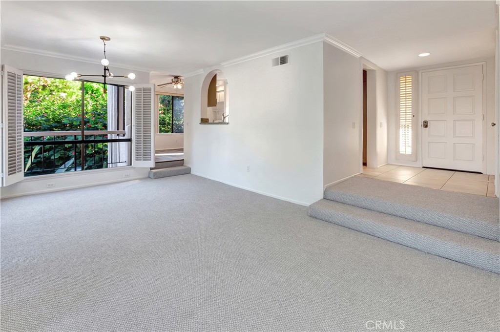 MLS #OC25266818 image #4