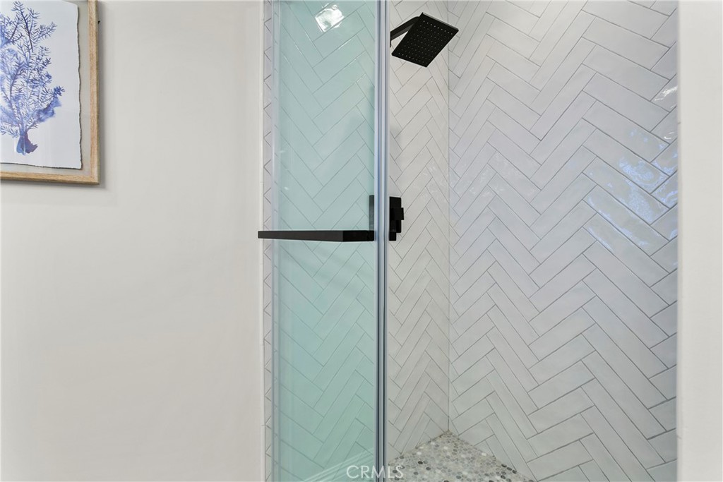 MLS #OC25266957 image #17