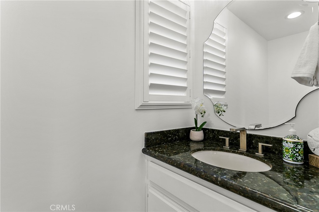 MLS #OC25266957 image #19