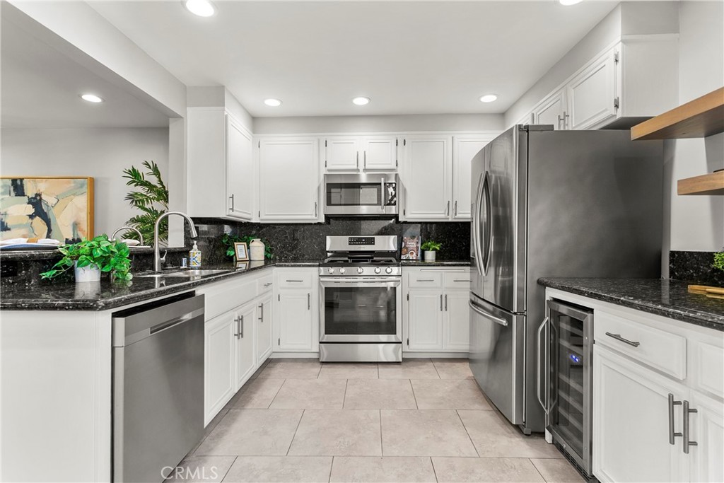 MLS #OC25266957 image #6