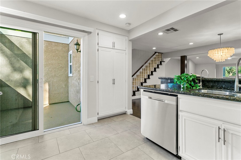 MLS #OC25266957 image #7