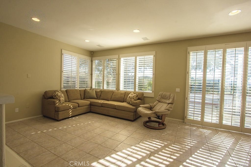 MLS #OC25266962 image #5