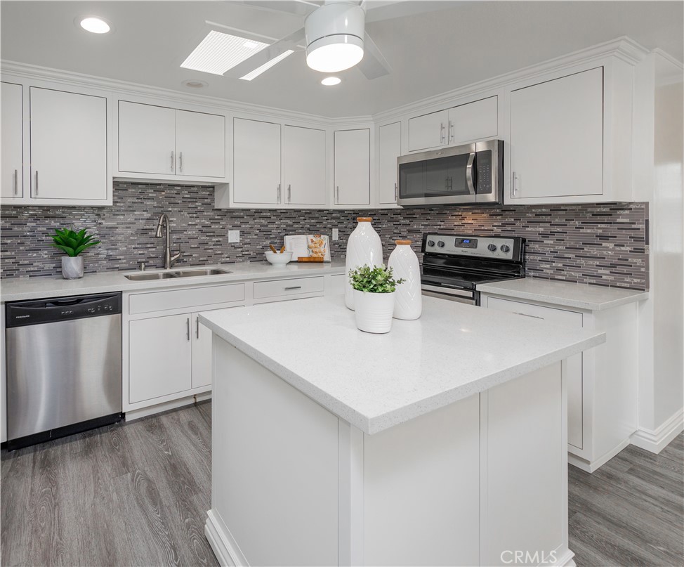 MLS #OC25266986 image #4