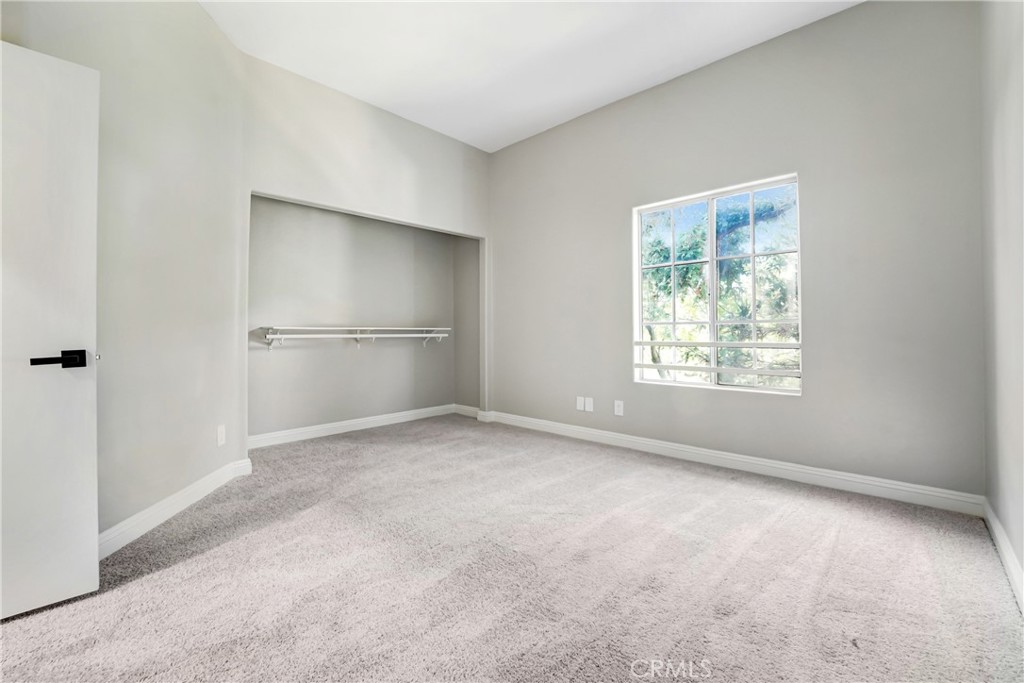 MLS #OC25266993 image #10