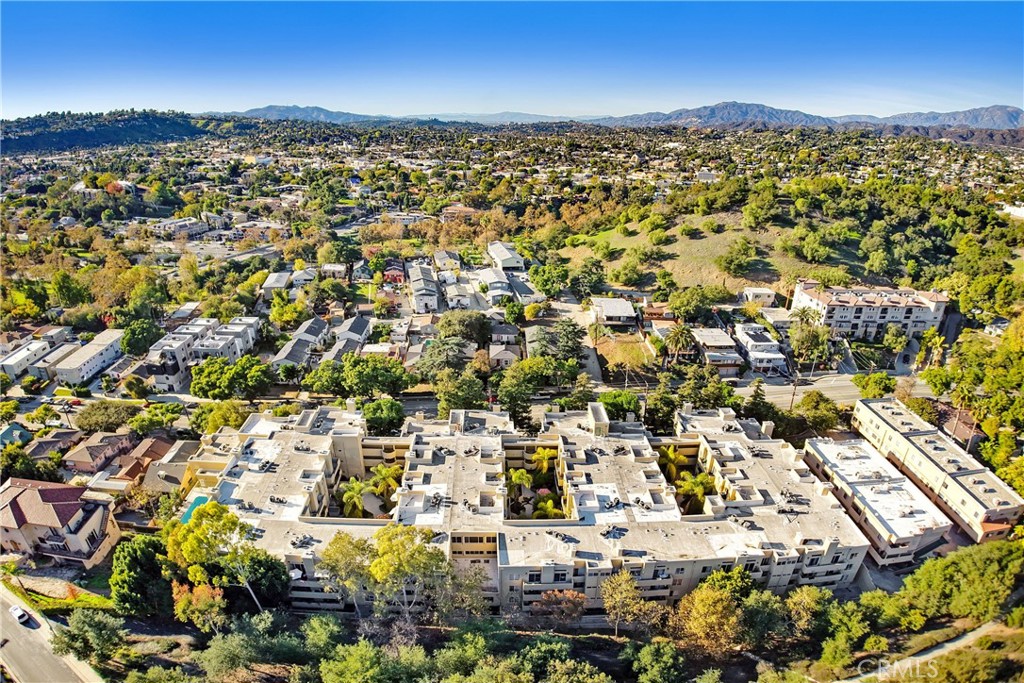 MLS #OC25266993 image #22