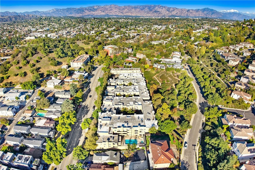 MLS #OC25266993 image #23