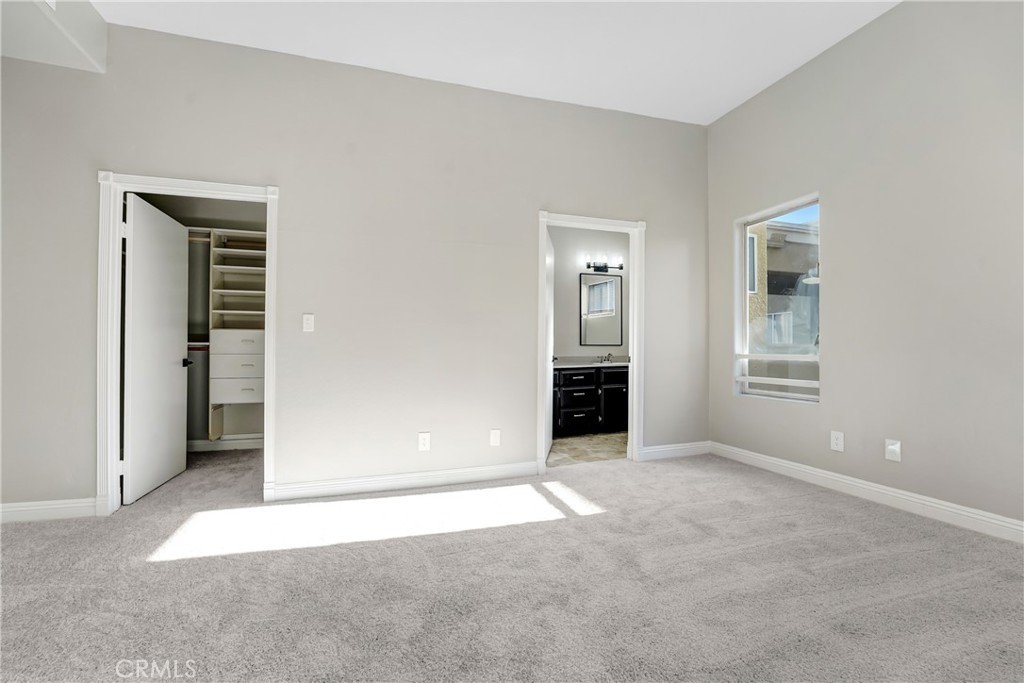 MLS #OC25266993 image #6