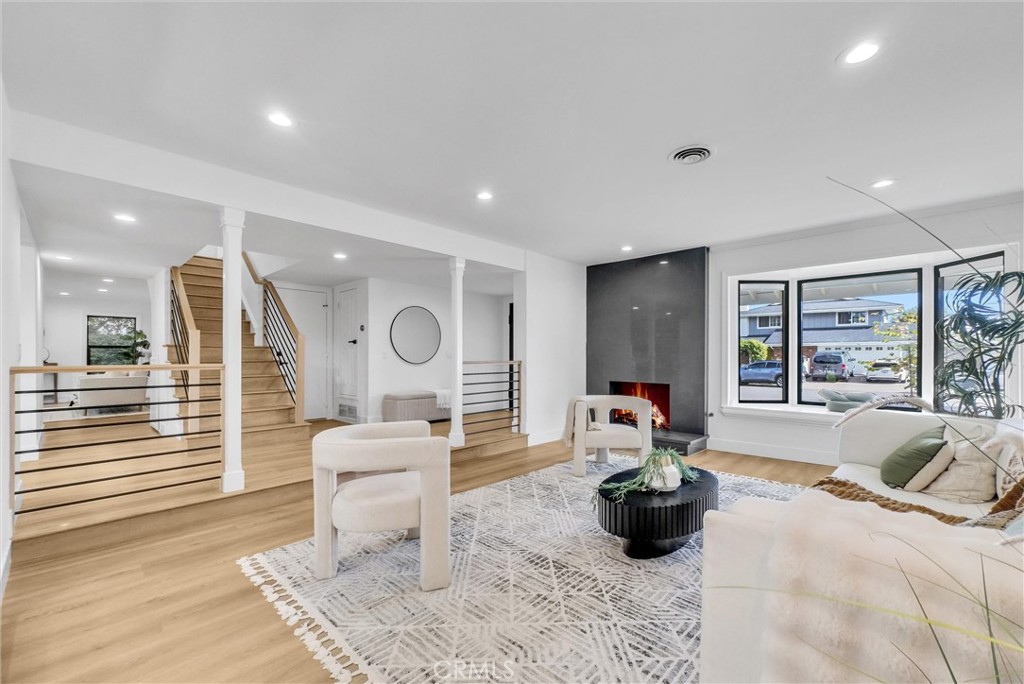 MLS #OC25267084 image #1