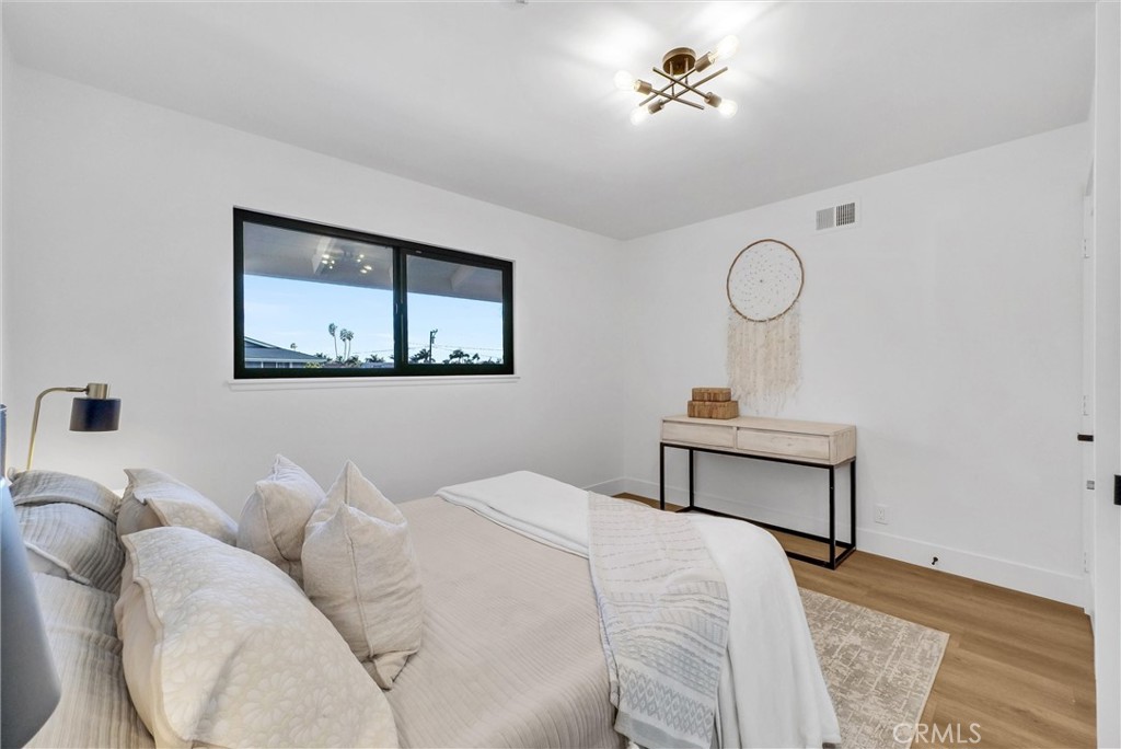 MLS #OC25267084 image #28