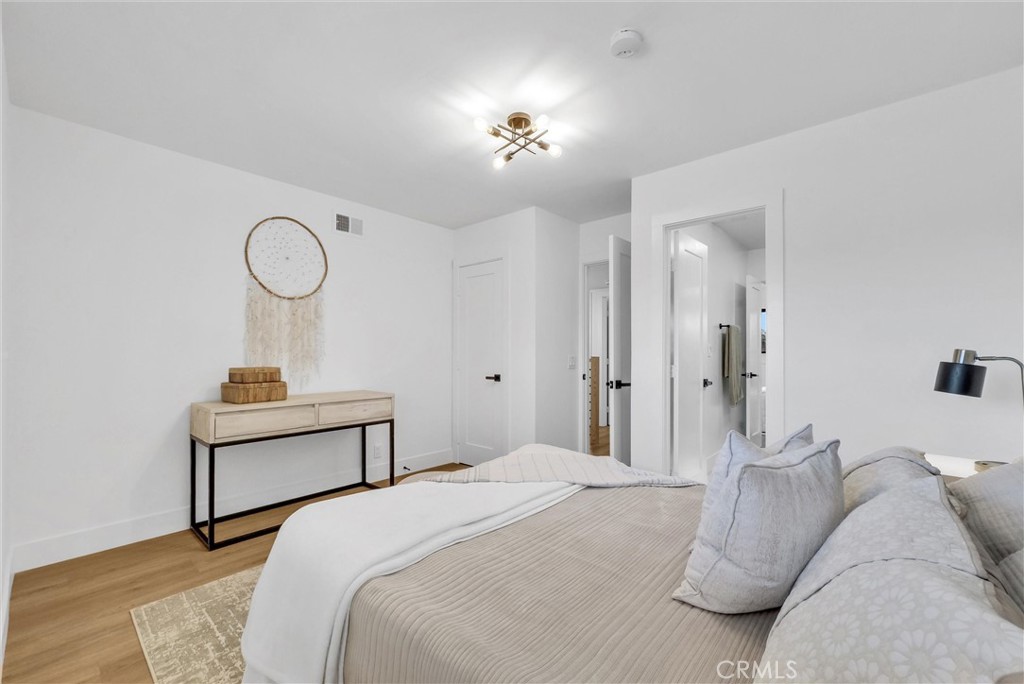 MLS #OC25267084 image #30