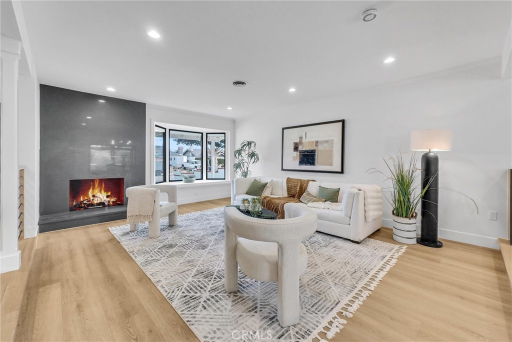 MLS #OC25267084 image #4