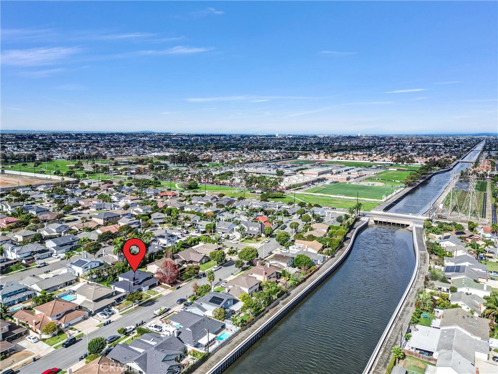 MLS #OC25267084 image #47