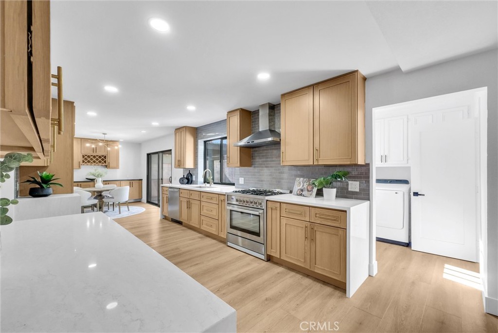 MLS #OC25267084 image #8