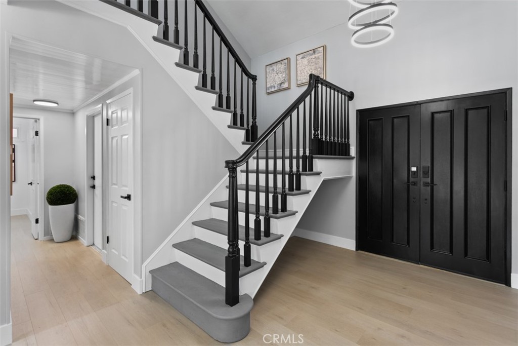 MLS #OC25267086 image #14