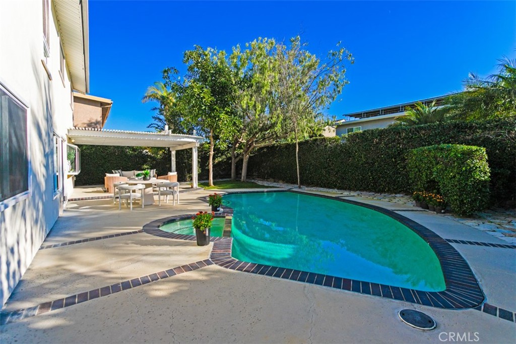 MLS #OC25267086 image #35