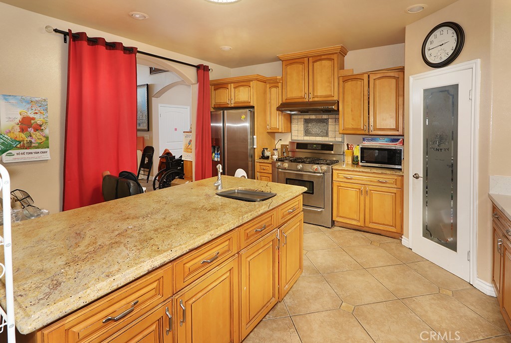 MLS #OC25267105 image #4