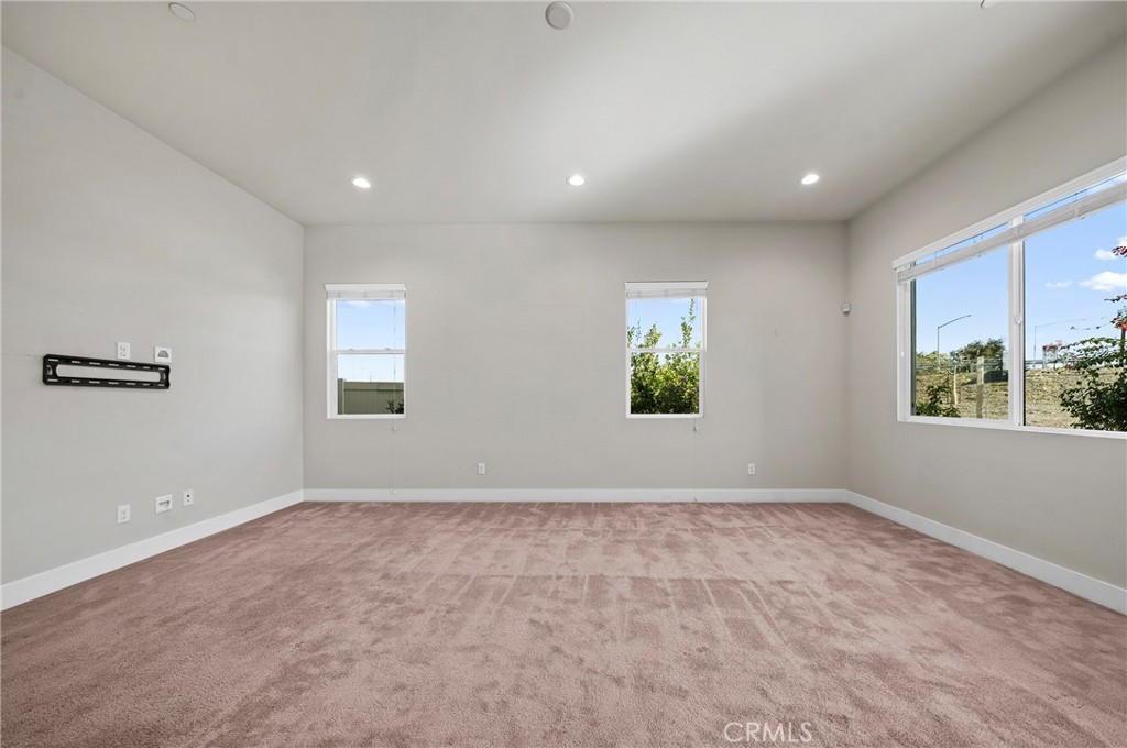 MLS #OC25267160 image #10