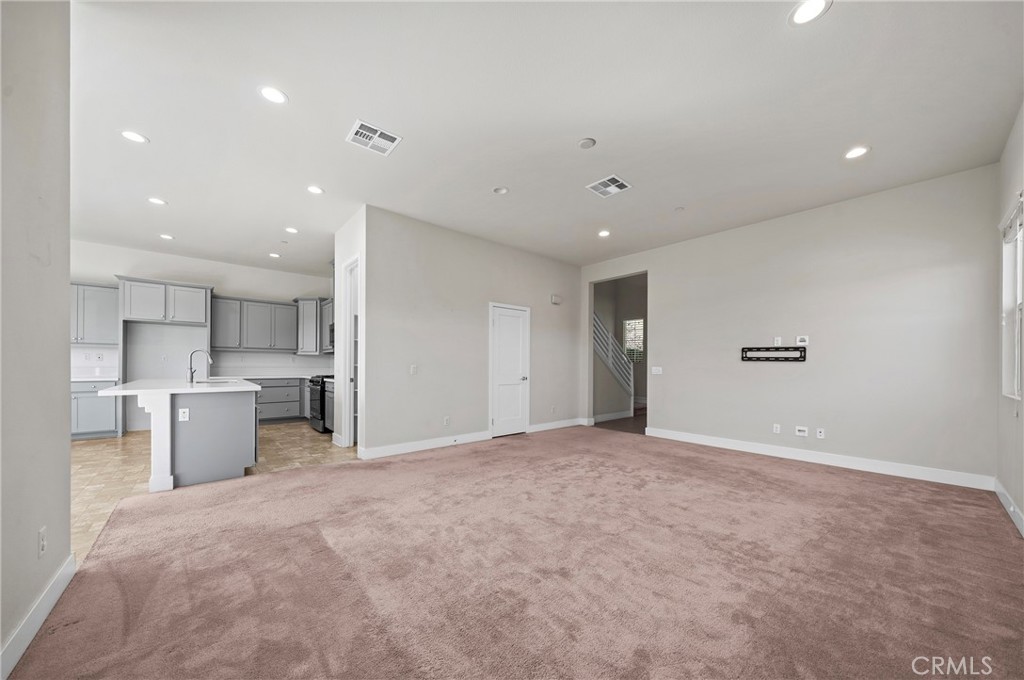 MLS #OC25267160 image #11