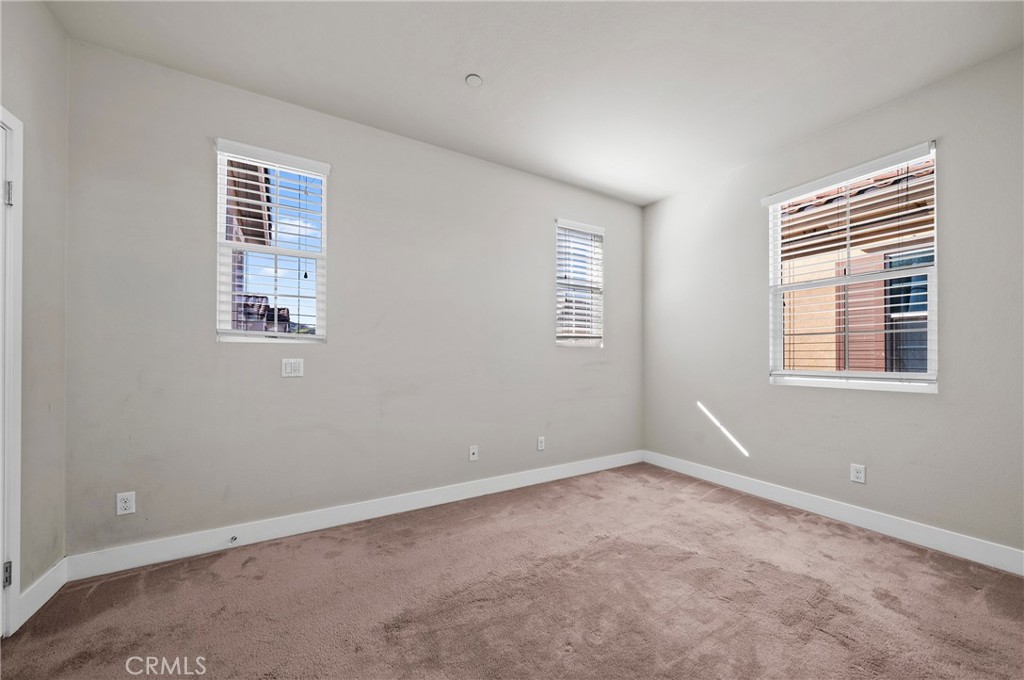 MLS #OC25267160 image #28