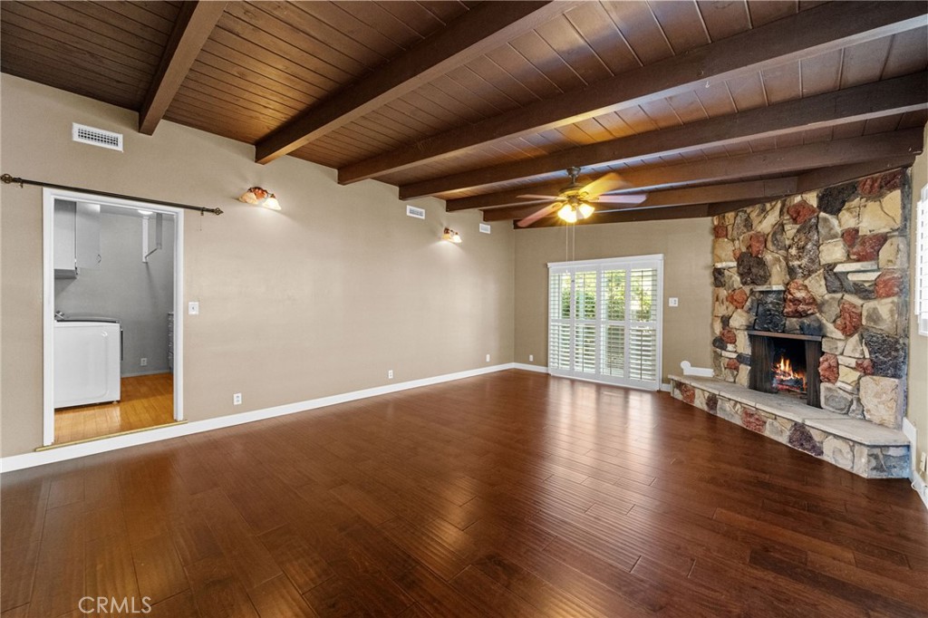 MLS #OC25267202 image #12