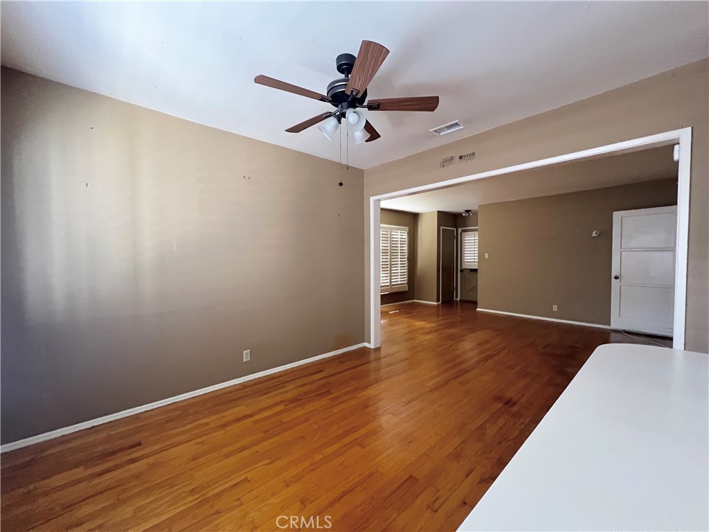 MLS #OC25267202 image #15