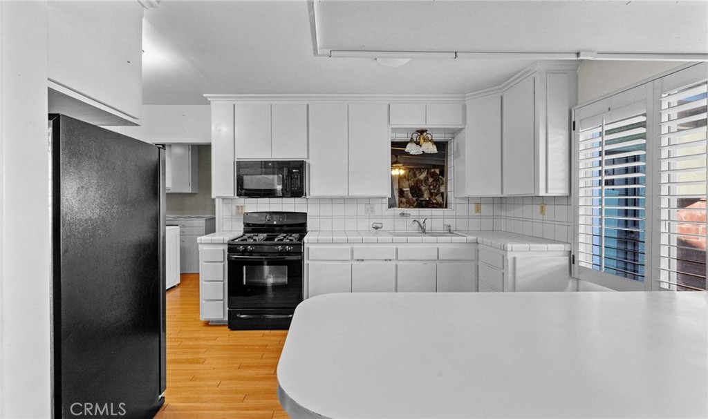 MLS #OC25267202 image #16