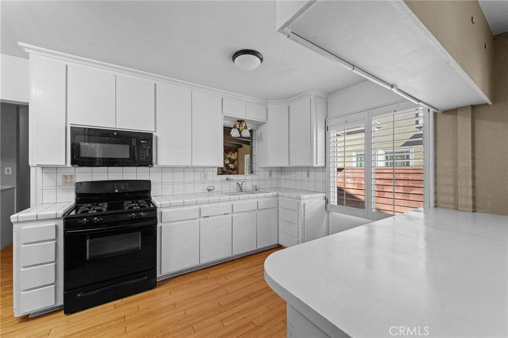 MLS #OC25267202 image #17