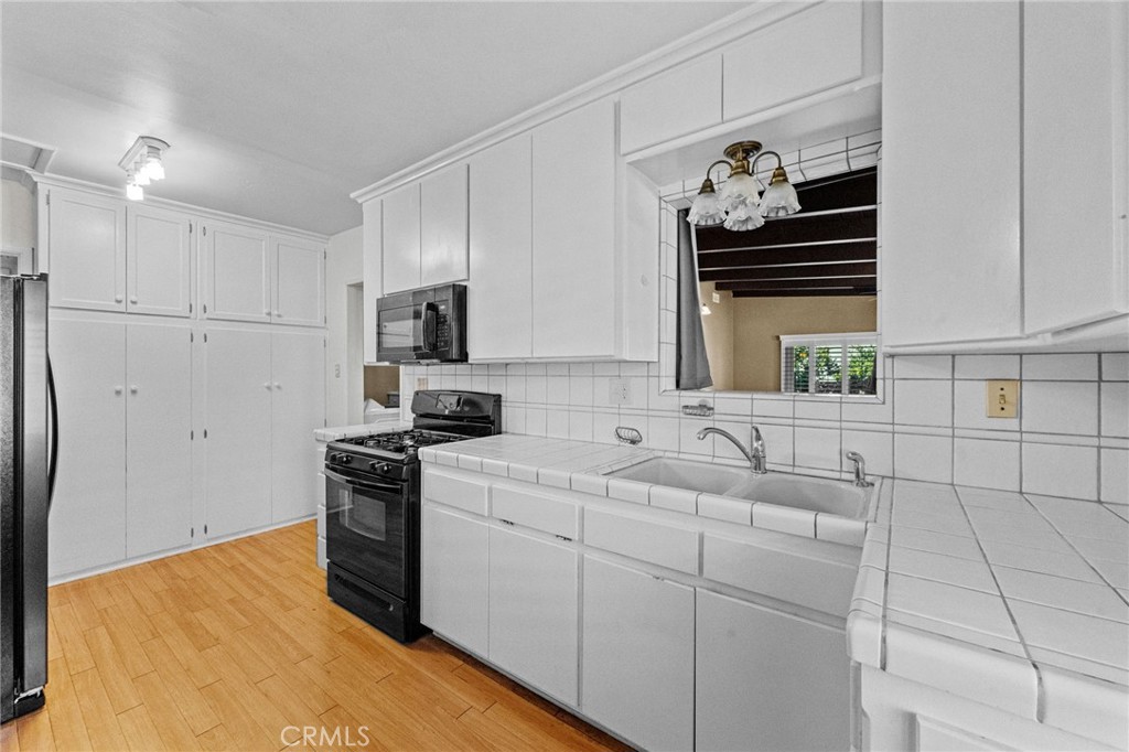 MLS #OC25267202 image #18