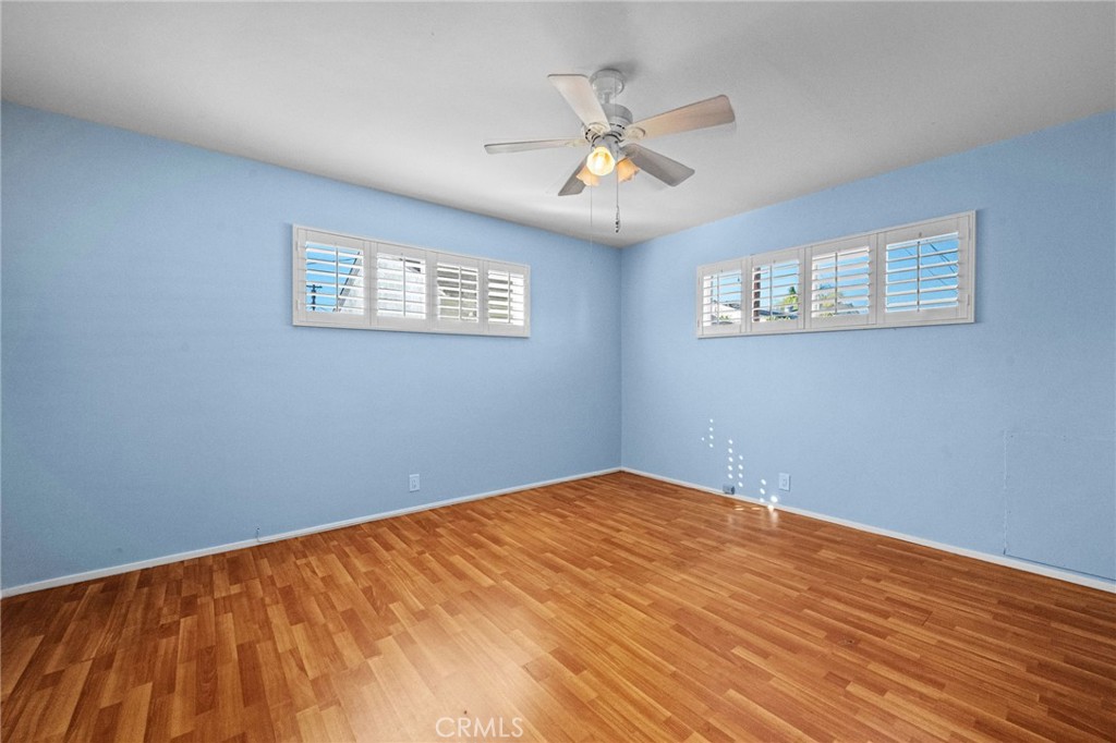 MLS #OC25267202 image #24