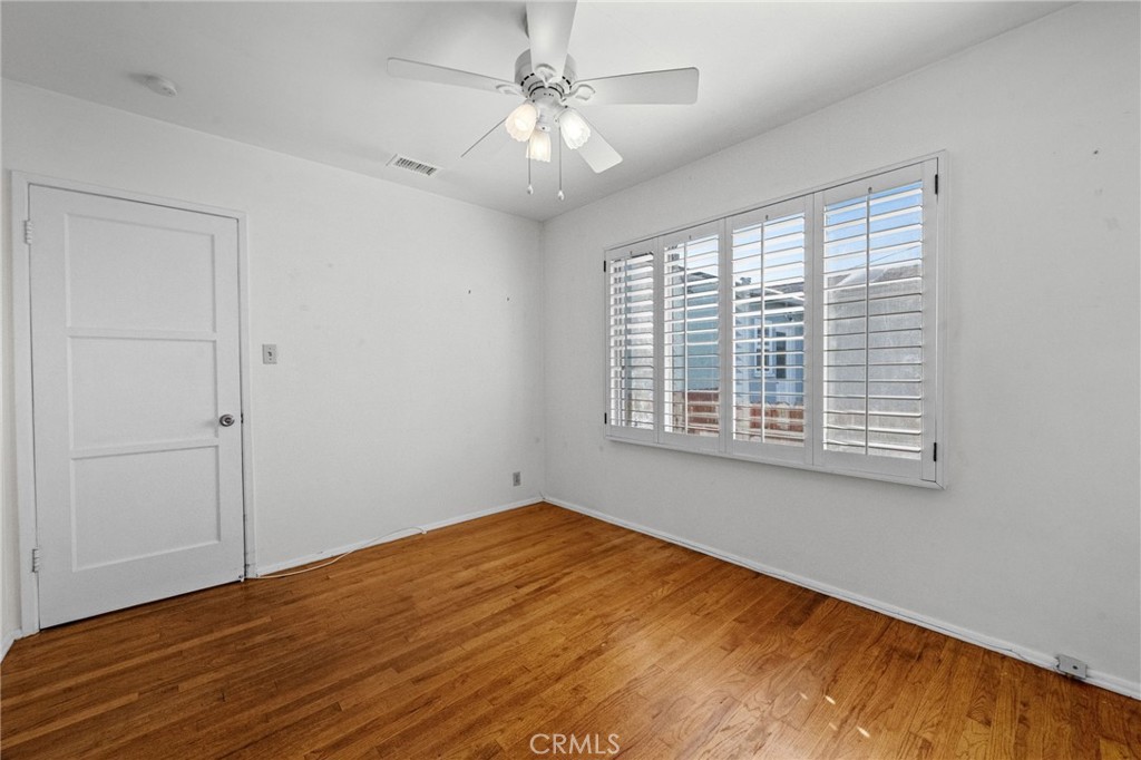 MLS #OC25267202 image #29