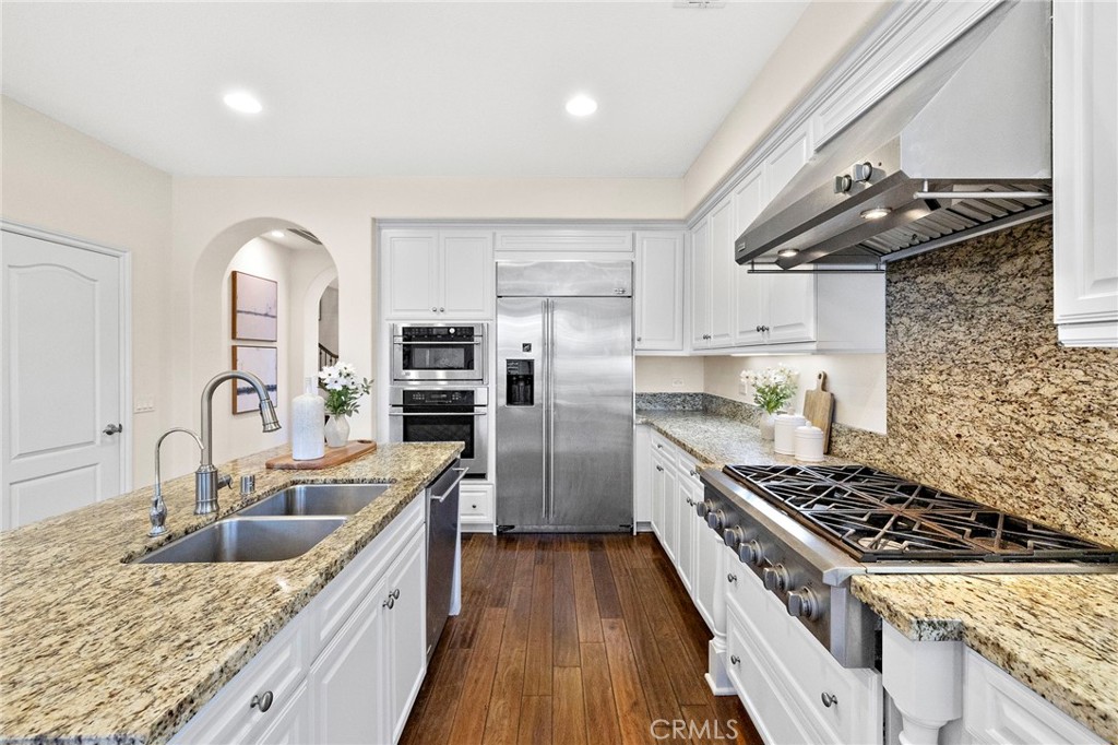 MLS #OC25267206 image #24