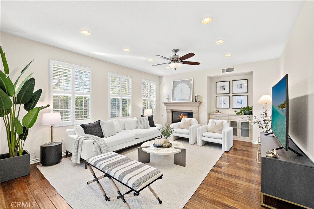 MLS #OC25267206 image #29