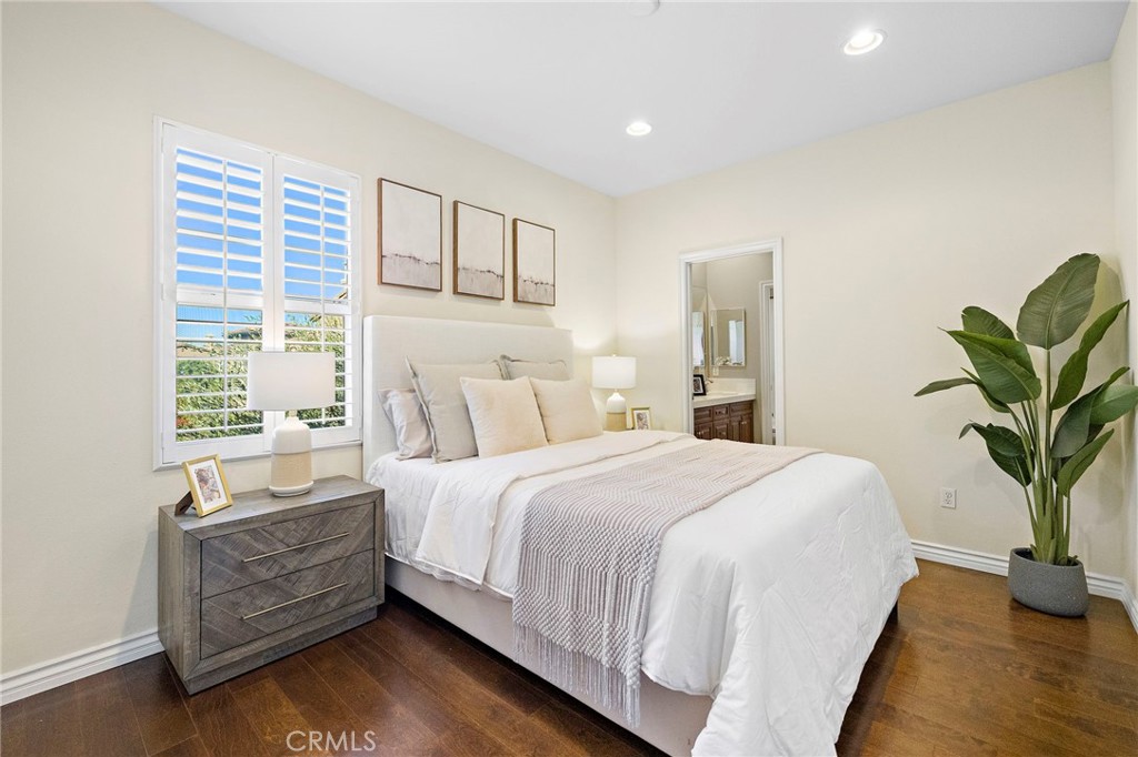 MLS #OC25267206 image #54