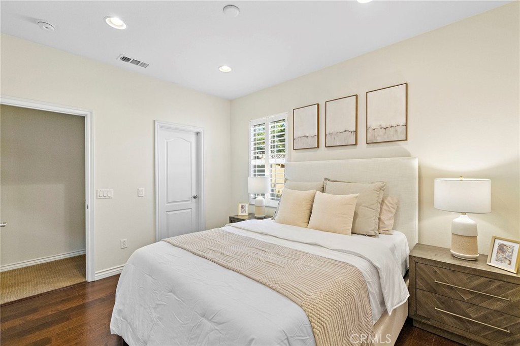 MLS #OC25267206 image #55