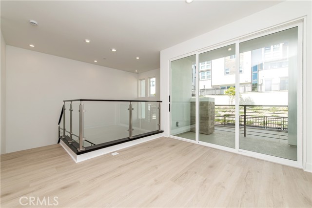 MLS #OC25267228 image #4