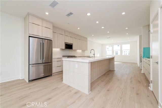 MLS #OC25267233 image #10