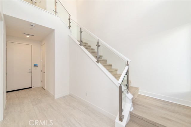 MLS #OC25267233 image #2