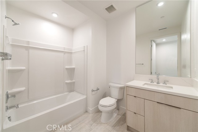 MLS #OC25267233 image #27