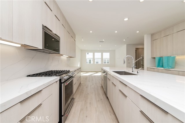 MLS #OC25267233 image #6