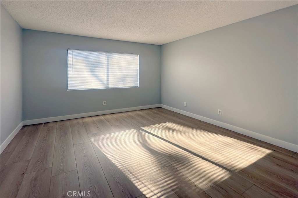 MLS #OC25267244 image #12