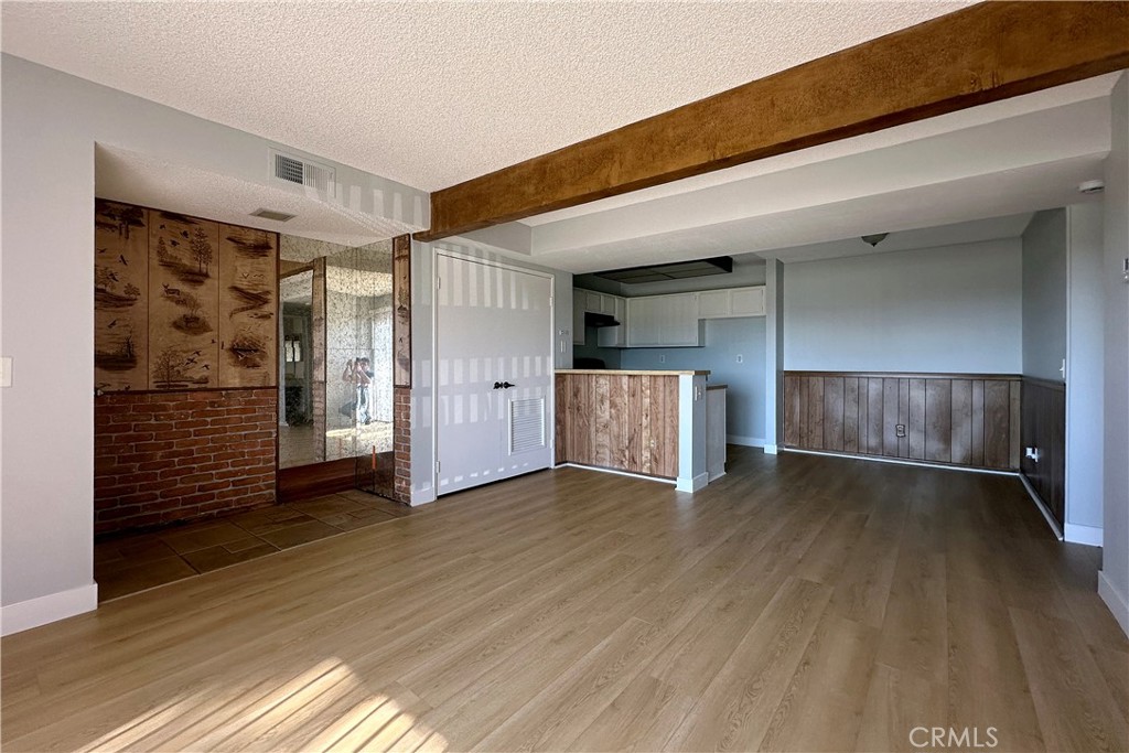 MLS #OC25267244 image #2