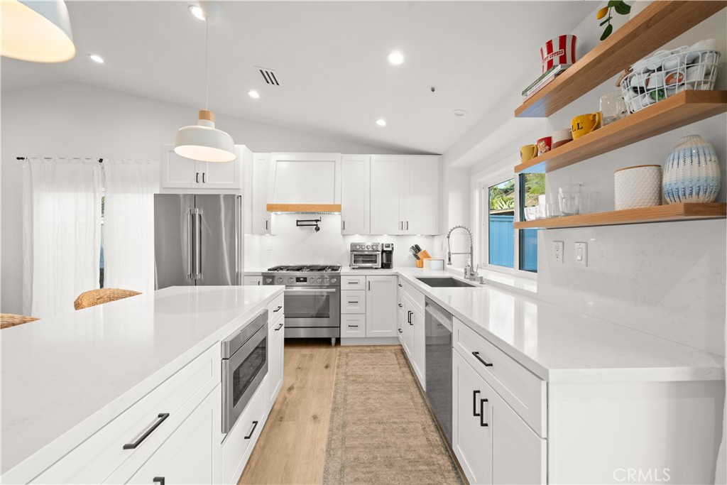 MLS #OC25267245 image #11