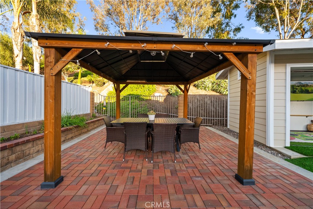 MLS #OC25267245 image #32