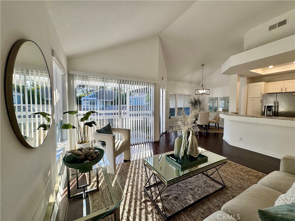 MLS #OC25267266 image #2