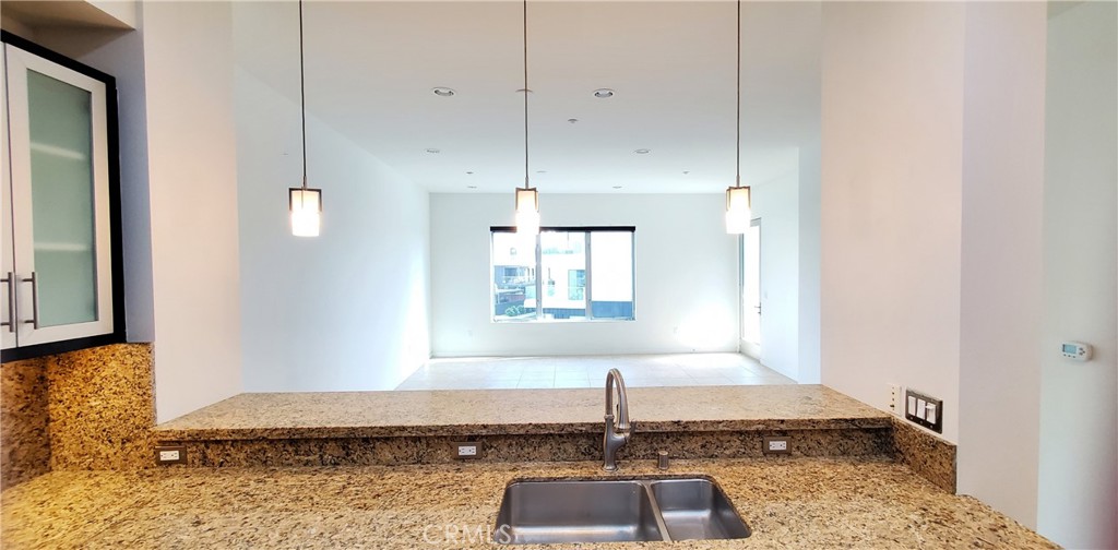 MLS #OC25267278 image #9